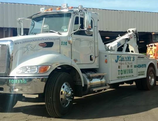 Akron tow truck